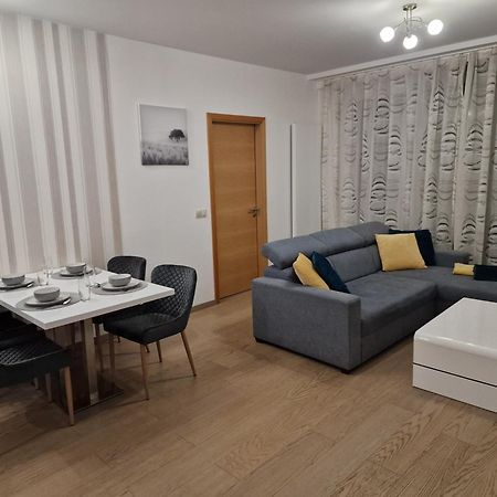 Stylish Panorama City Family Suite 브라티슬라바 외부 사진